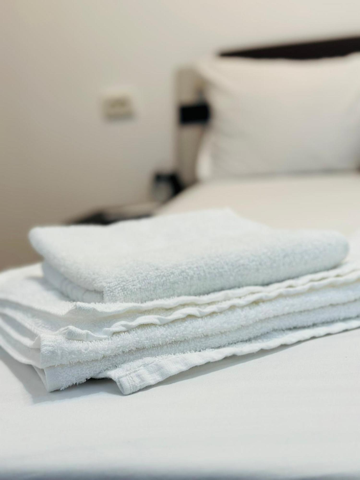Chic Comfort 1Bdr With Landmark View - Concerthall Bukarest Exteriör bild