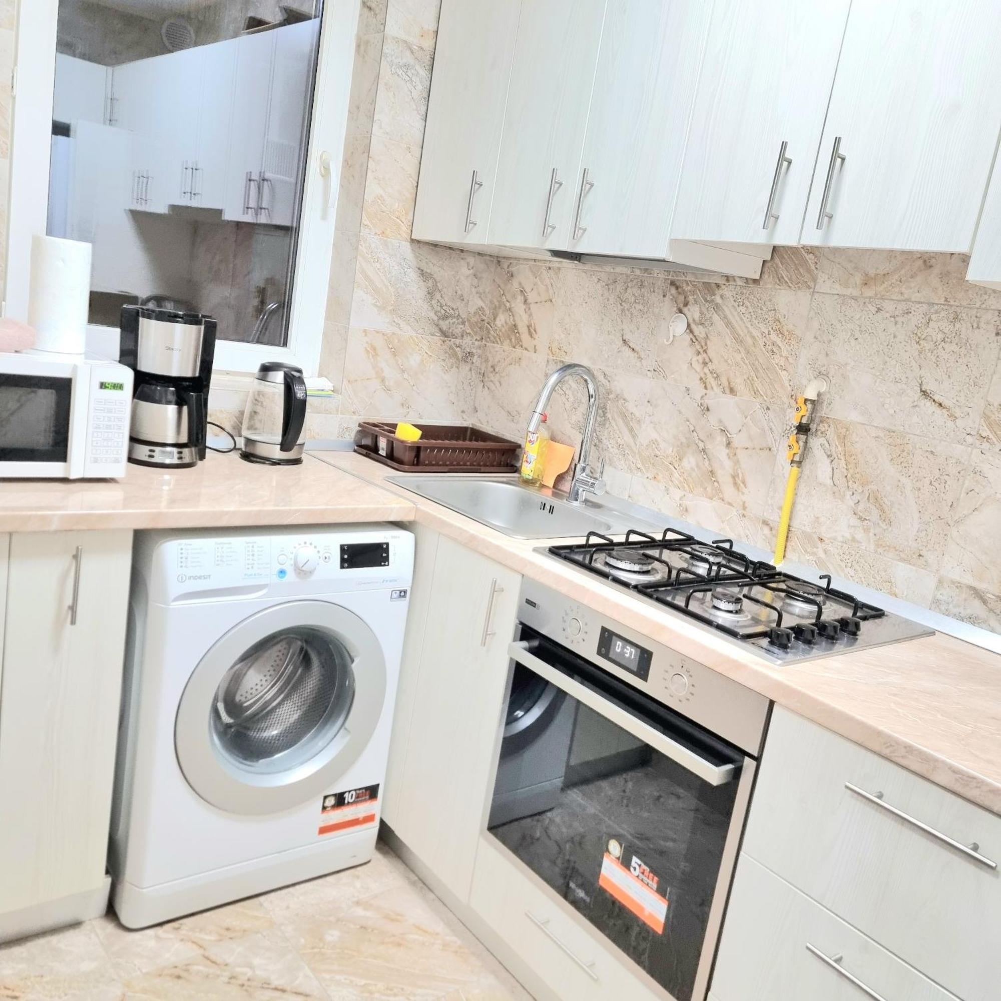 Chic Comfort 1Bdr With Landmark View - Concerthall Bukarest Exteriör bild