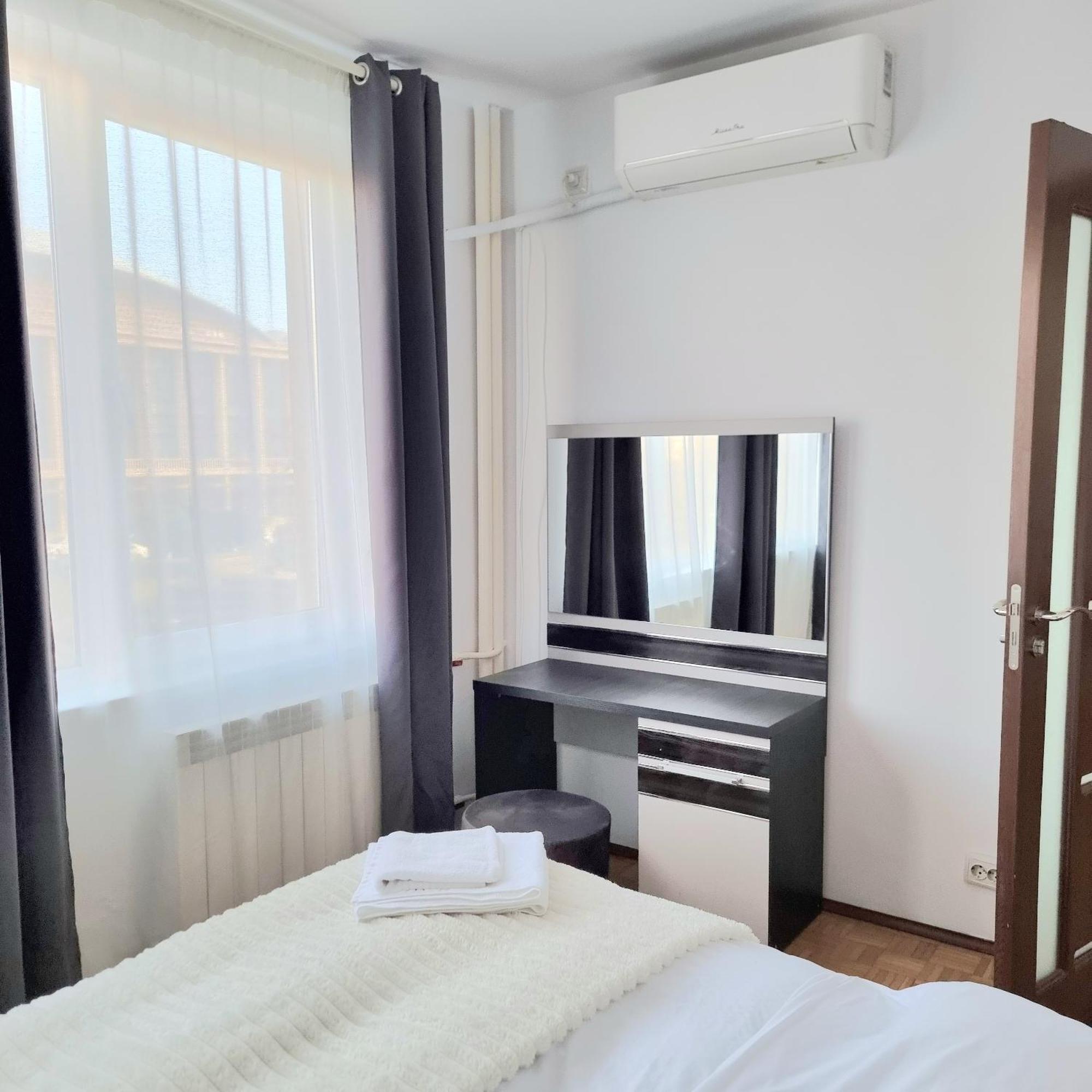 Chic Comfort 1Bdr With Landmark View - Concerthall Bukarest Exteriör bild